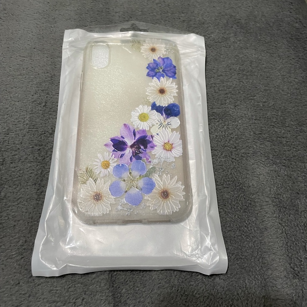 Clear flowered iPhone XR phone case